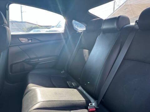 Used 2020 Honda Civic Sport image 23