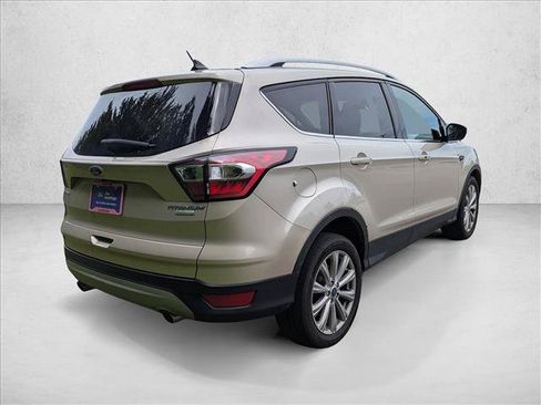Used 2018 Ford Escape Titanium w/ Ford Safe & Smart Package FWD image 5