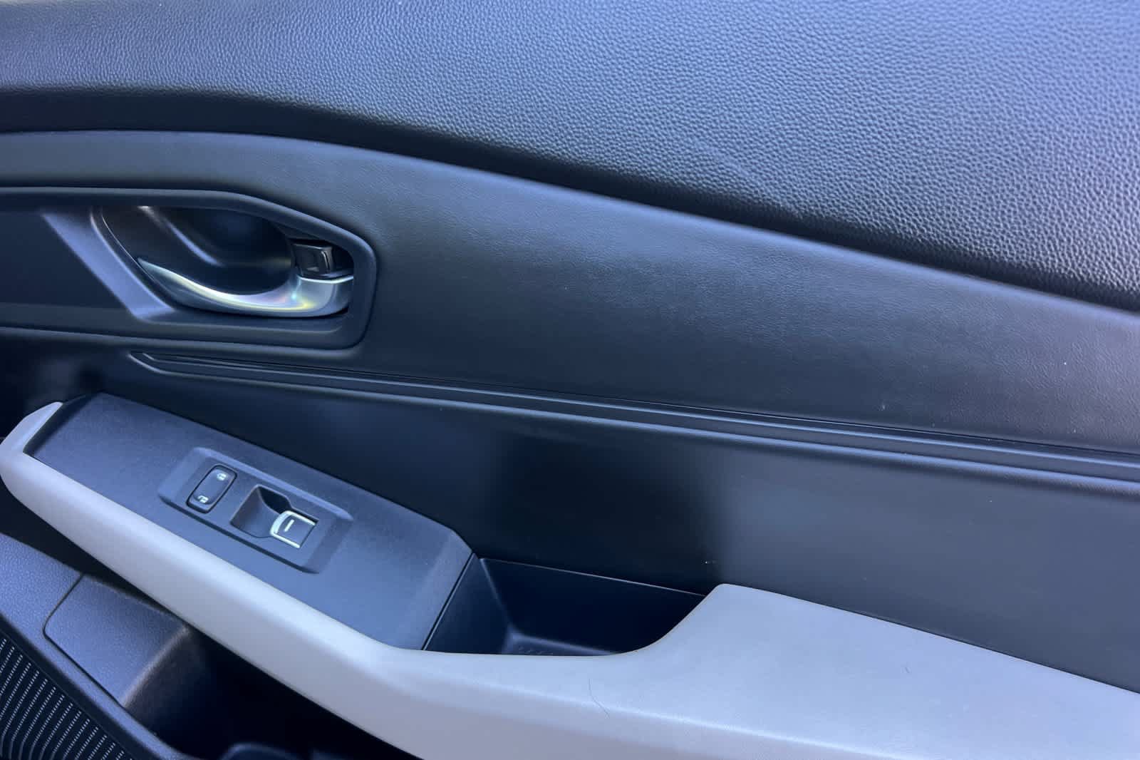 Used 2023 Honda Accord EX image 17
