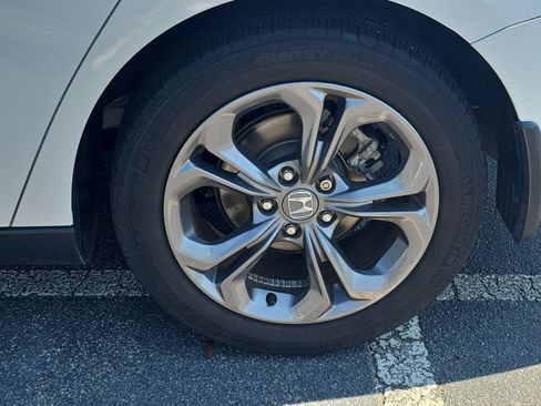 Used 2023 Honda Accord EX image 33