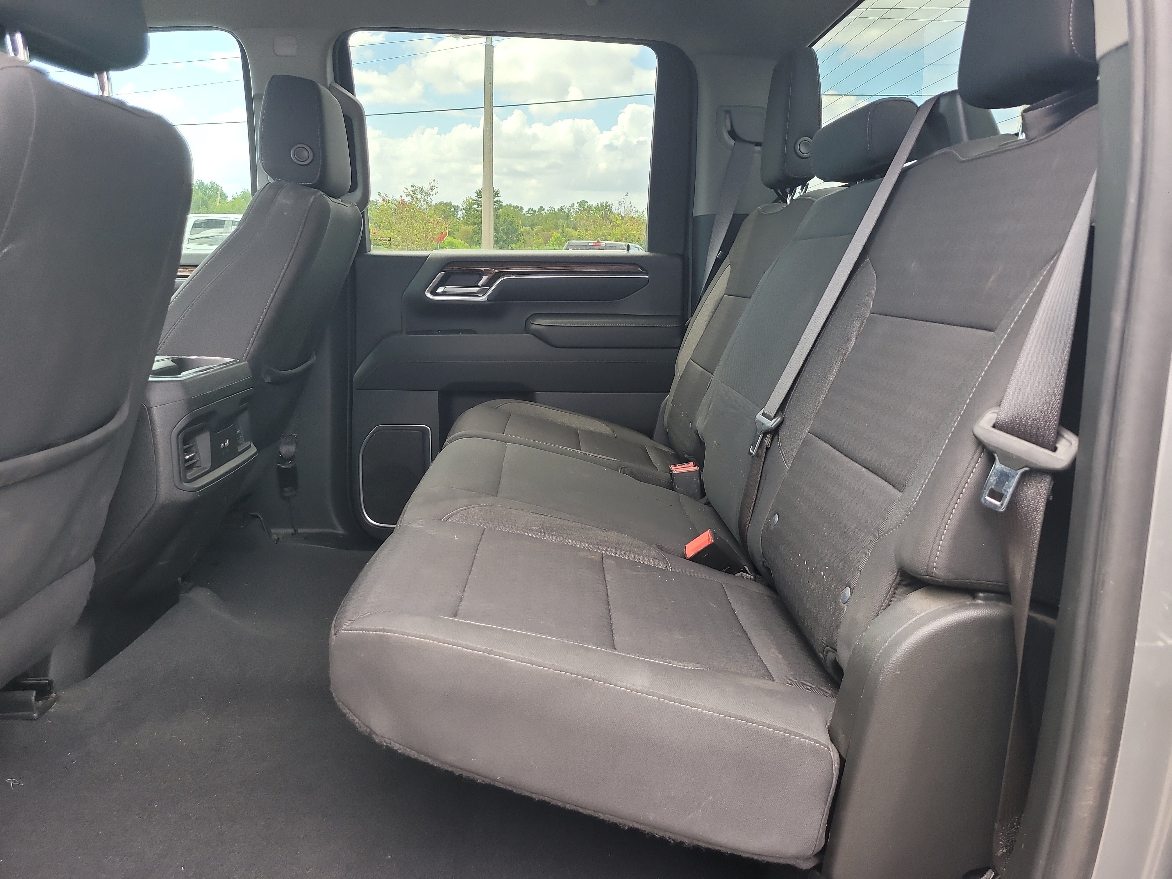 Used 2024 Chevrolet Silverado 2500 LT AWD/4WD image 11