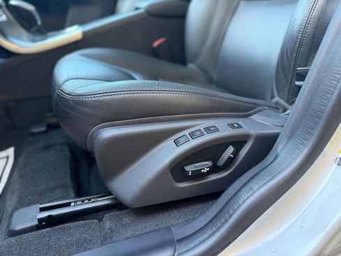 Used 2016 Volvo XC60 T5 Premier w/ Proximity Package AWD/4WD image 9