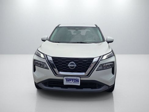 Used 2023 Nissan Rogue SV FWD image 2
