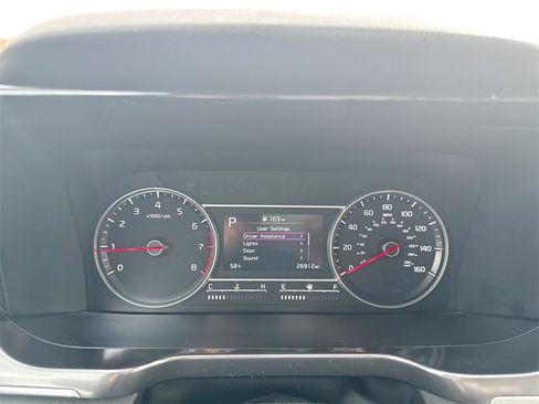 Used 2023 Kia Sorento LX image 21