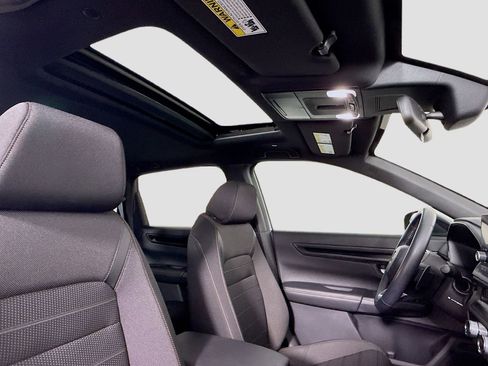 Certified 2025 Honda CR-V Sport image 18