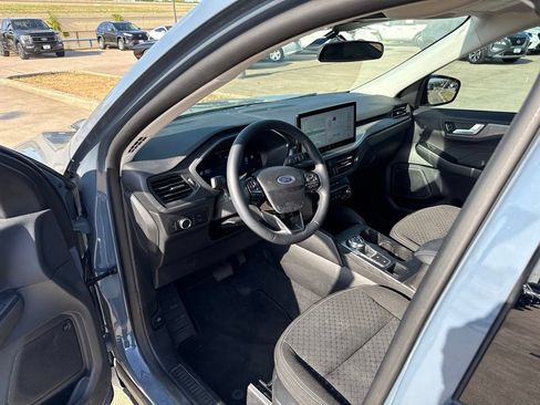Used 2023 Ford Escape Active w/ Tech Pack #2 FWD image 19