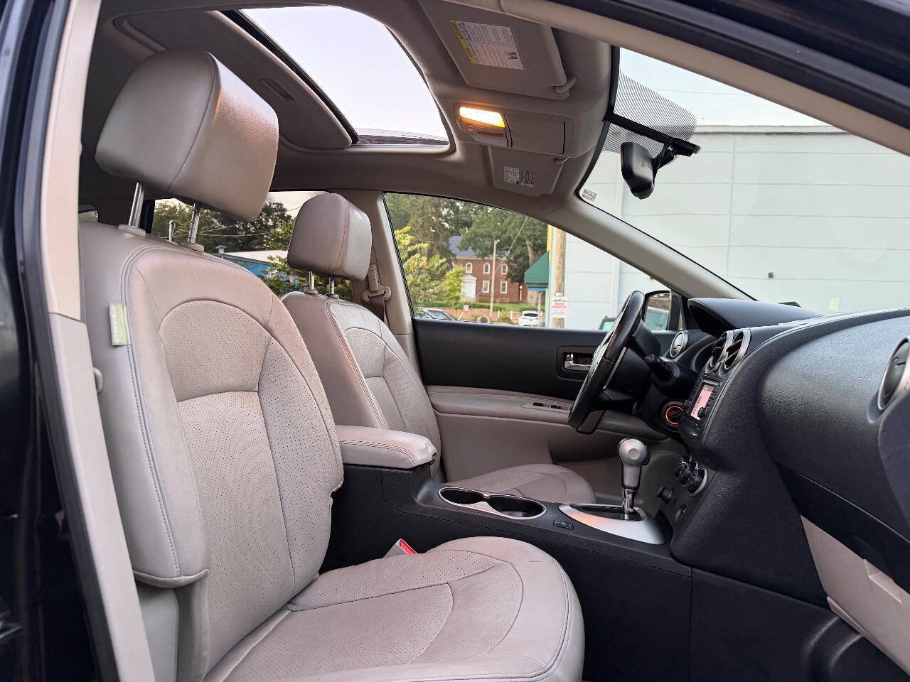 Used 2013 Nissan Rogue SL AWD/4WD image 12