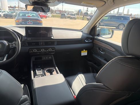 New 2026 Honda Pilot Elite image 23