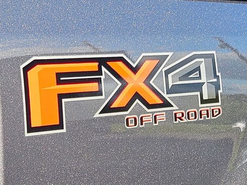 Used 2020 Ford F250 Lariat w/ Lariat Value Package image 12