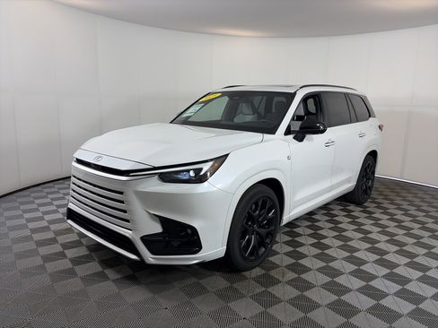 Used 2025 Lexus TX 350 AWD w/ Technology Package image 2