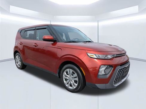 Used 2020 Kia Soul LX image 1
