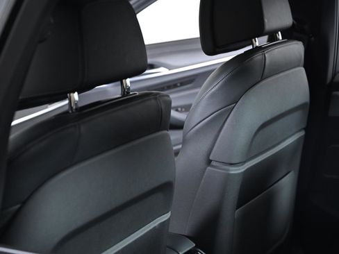 Used 2023 BMW M550i xDrive w/ Executive Package AWD/4WD image 30