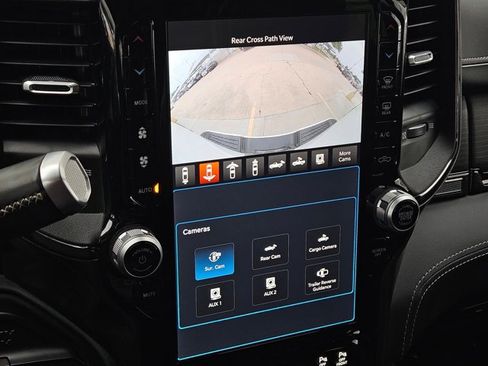 Used 2024 RAM 2500 Limited AWD/4WD image 12