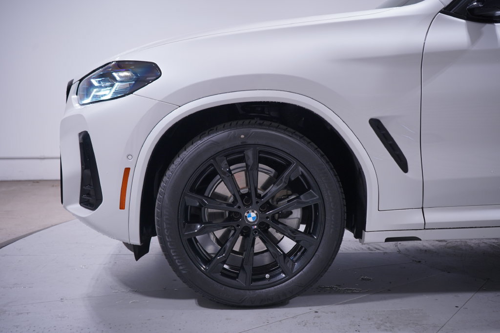 Used 2024 BMW X3 sDrive30i w/ M Sport Package RWD image 2