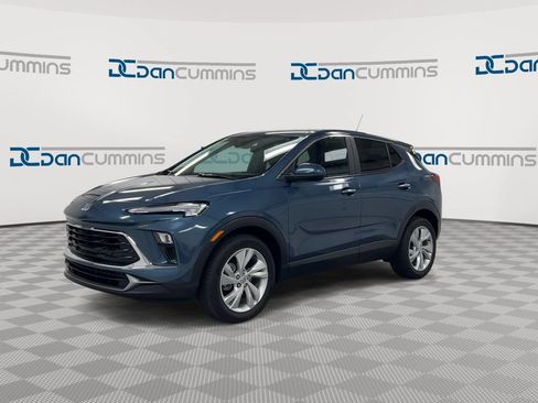 Used 2025 Buick Encore GX Preferred FWD image 4