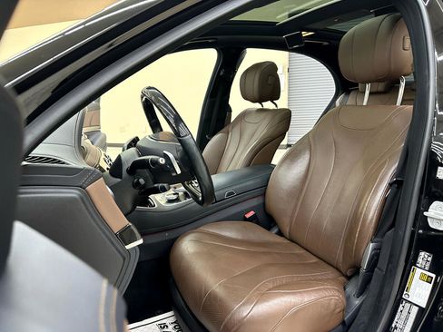 Used 2017 Mercedes-Benz S 550 Sedan image 20