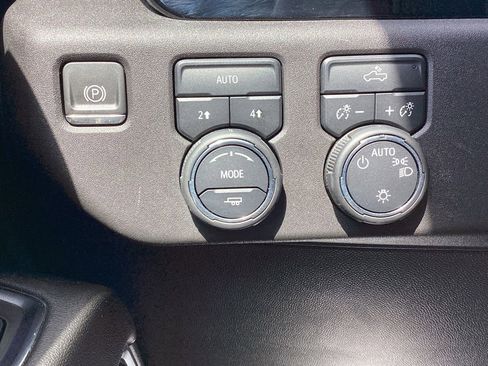Used 2024 Chevrolet Silverado 1500 LT AWD/4WD image 24