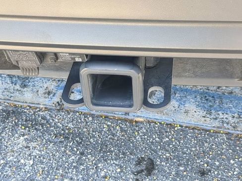 Certified 2023 Volkswagen Atlas SE image 12