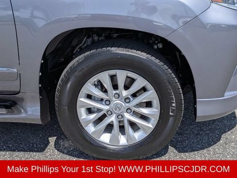 Used 2017 Lexus GX 460 Premium w/ Premium Package AWD/4WD image 10