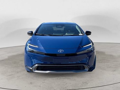 Used 2024 Toyota Prius XLE FWD image 2