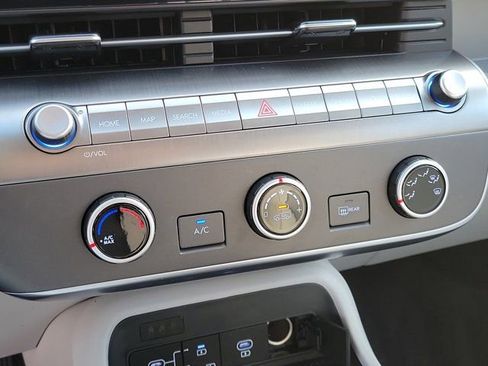 Certified 2026 Hyundai Kona SE FWD image 25