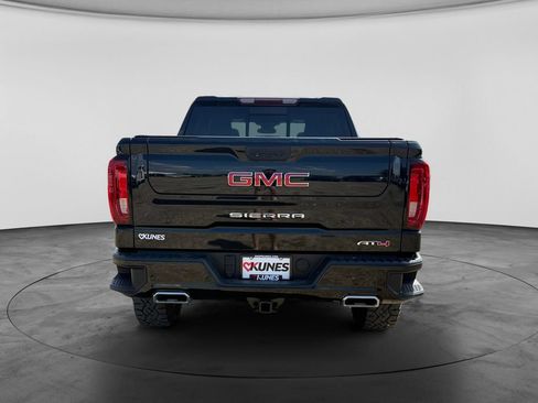 Used 2023 GMC Sierra 1500 AT4 w/ AT4 Preferred Package AWD/4WD image 9