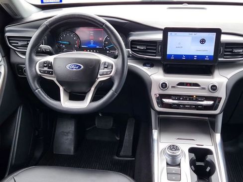 Used 2023 Ford Explorer XLT w/ Equipment Group 202A image 28