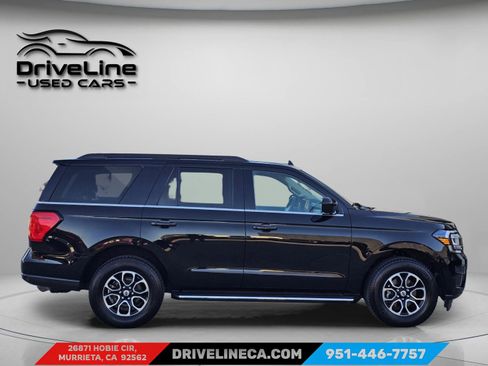 Used 2022 Ford Expedition XLT image 14