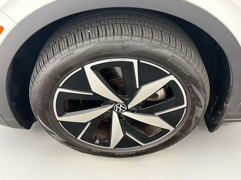 Used 2023 Volkswagen ID.4 Pro S AWD/4WD image 11