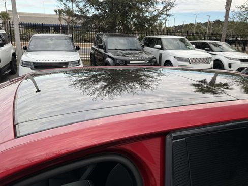 Used 2023 Jaguar F-PACE R-Dynamic S image 34