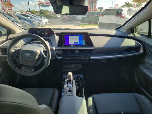 Used 2024 Toyota Prius XLE image 15