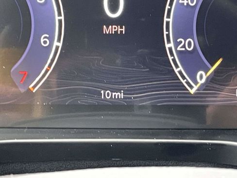 New 2025 Jeep Grand Cherokee Laredo w/ Luxury Tech Group I image 34