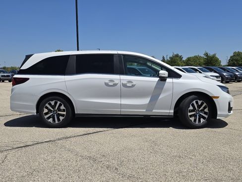 New 2026 Honda Odyssey EX-L image 17
