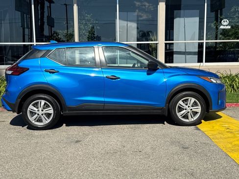 Used 2024 Nissan Kicks S FWD image 4