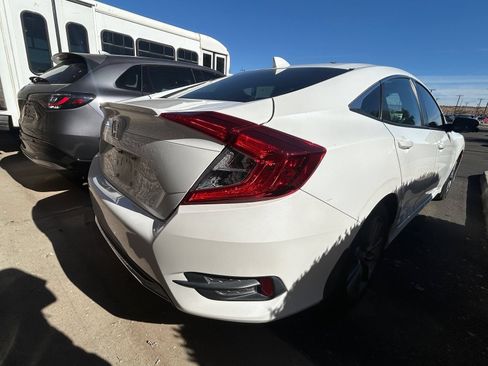 Used 2019 Honda Civic EX image 4