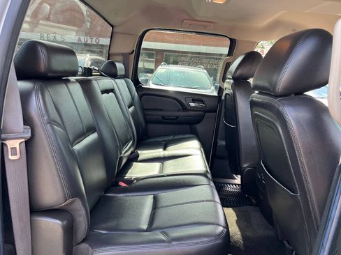 Used 2011 Chevrolet Silverado 1500 LTZ w/ LTZ Plus Package AWD/4WD image 21