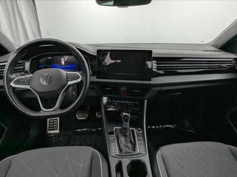 Used 2025 Volkswagen Jetta Sport FWD image 23