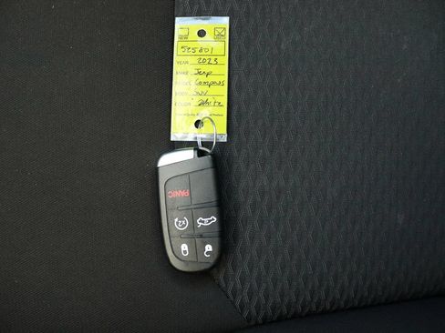 Used 2023 Jeep Compass Sport AWD/4WD image 43