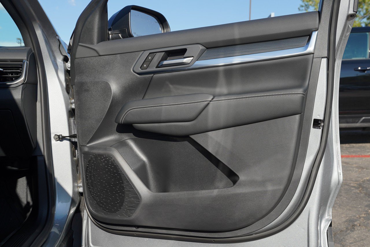 New 2027 GMC Terrain Elevation w/ Elevation Premium Package FWD image 27