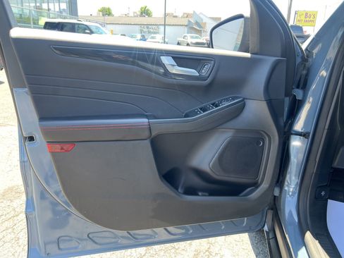 Used 2023 Ford Escape ST-Line w/ Tech Pack #1 AWD/4WD image 28