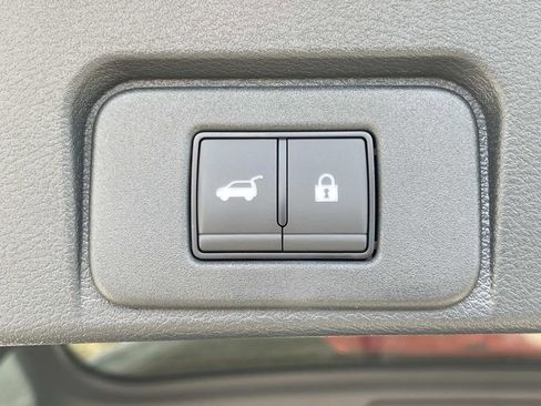 New 2026 Nissan Rogue Platinum AWD/4WD image 13