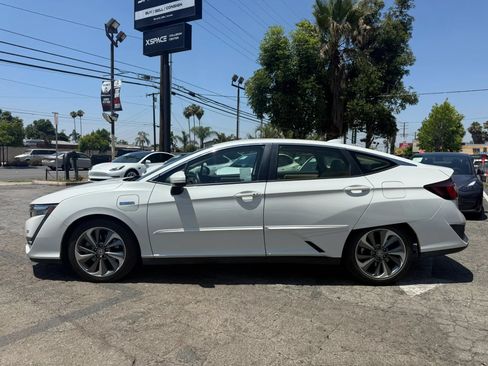 Used 2019 Honda Clarity Plug-In Hybrid image 4