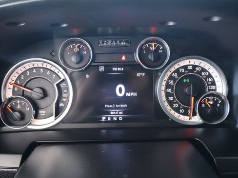 Used 2015 RAM 1500 Sport w/ Ignition Orange Sport Package image 20