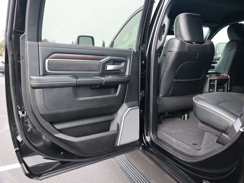 New 2026 RAM 3500 Laramie AWD/4WD image 33