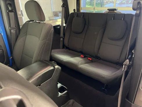 Certified 2023 Jeep Wrangler Sport AWD/4WD image 27