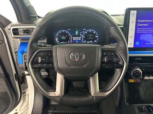 Certified 2025 Toyota Tacoma TRD Off-Road w/ TRD Off Road Upgrade Package image 15