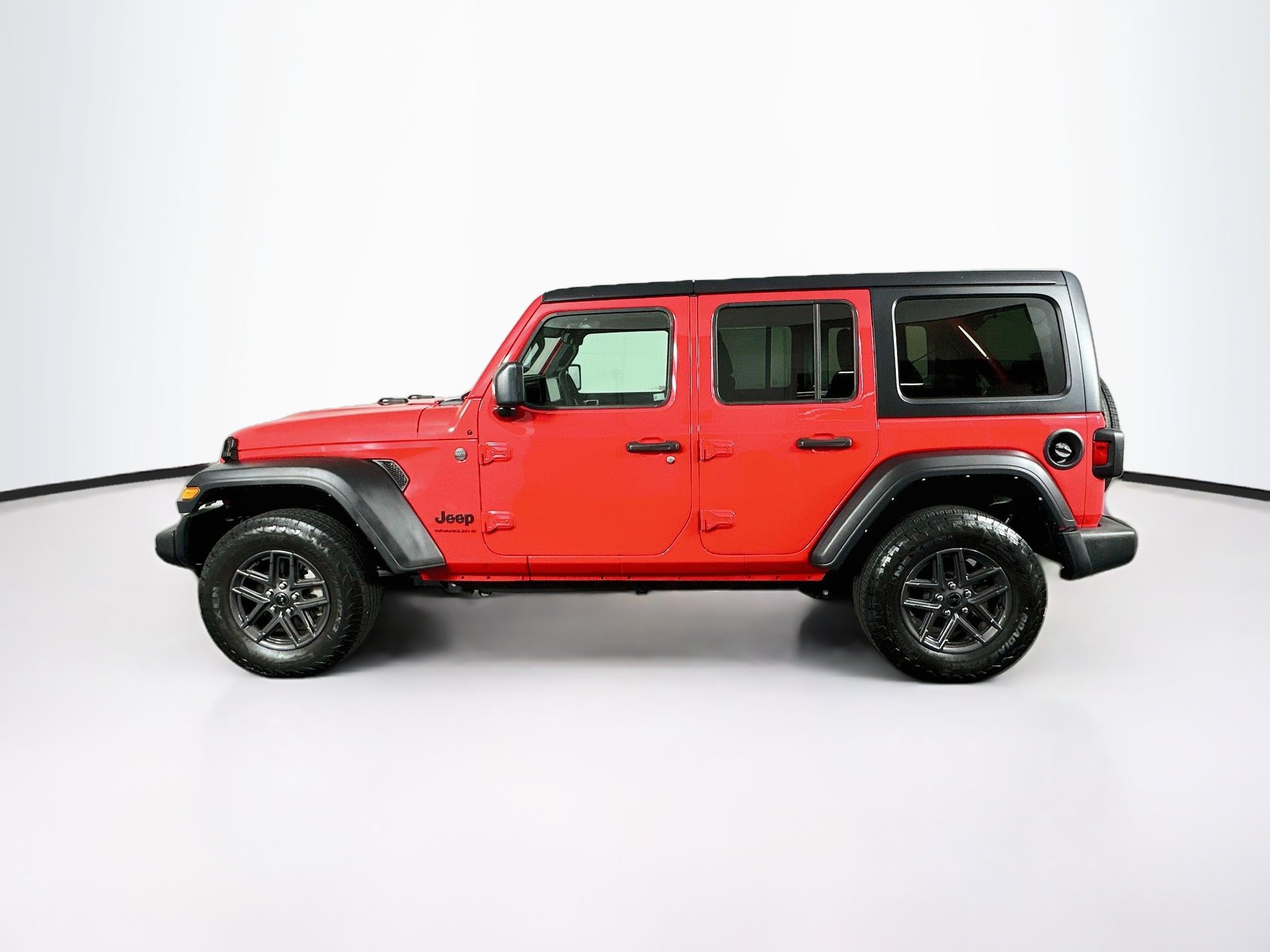 Used 2024 Jeep Wrangler Unlimited Sport AWD/4WD image 4