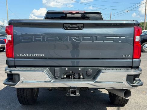 Used 2020 Chevrolet Silverado 3500 LTZ w/ LTZ Plus Package AWD/4WD image 6