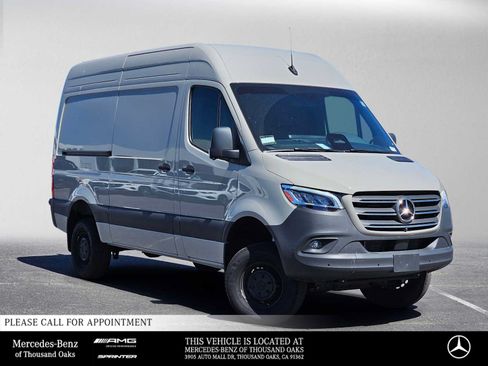 Used 2026 Mercedes-Benz Sprinter 2500 image 1