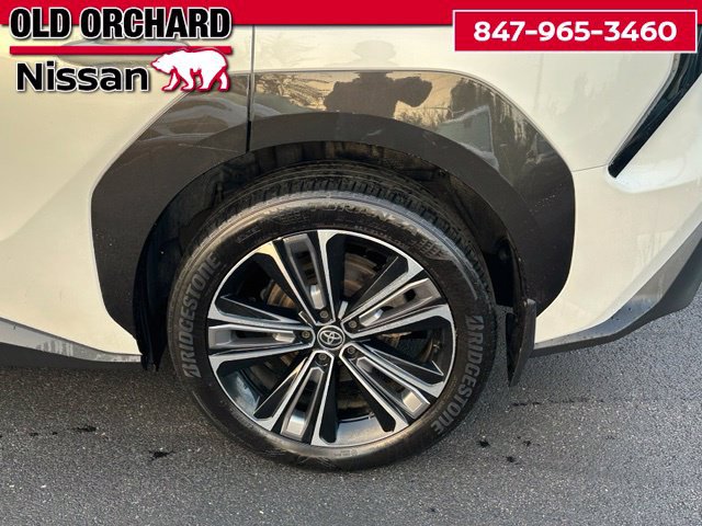 Used 2023 Toyota bZ4X AWD w/ Weather Package image 11